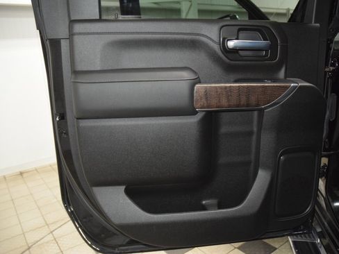 Used 2023 GMC Sierra 2500 Denali w/ Denali Ultimate Package image 47