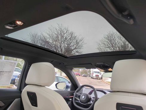 New 2026 BMW 540i xDrive image 22