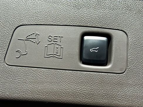 Used 2022 Lincoln Corsair Reserve w/ Equipment Group 201A image 14