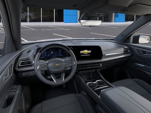 New 2026 Chevrolet Traverse LT w/ Enhanced Driving Package FWD image 15