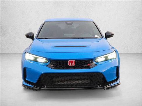 Used 2023 Honda Civic Type R image 2