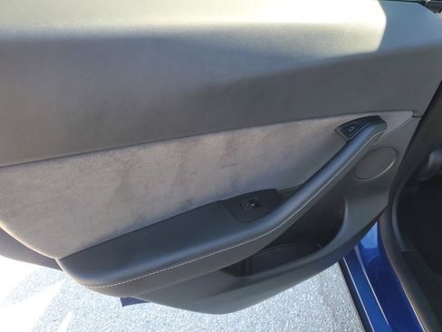 Used 2023 Tesla Model Y Performance image 26