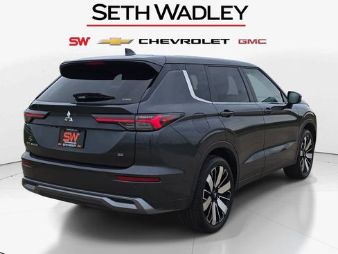 Used 2025 Mitsubishi Outlander SE AWD/4WD image 7
