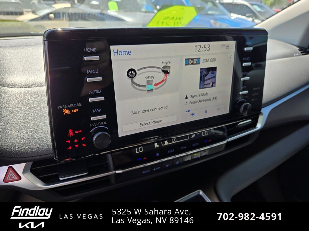 Used 2024 Toyota Sienna LE FWD image 24