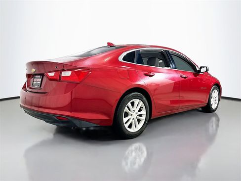 Used 2016 Chevrolet Malibu LT image 8