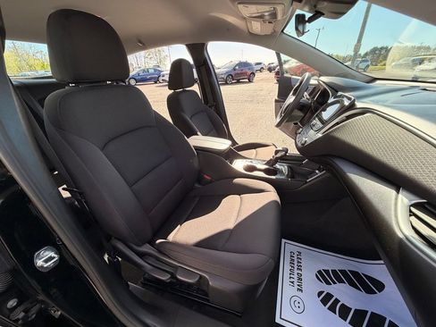 Used 2023 Chevrolet Malibu LT w/ Driver Confidence Package FWD image 28