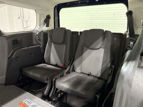 Used 2018 Ford Transit Connect XL image 19
