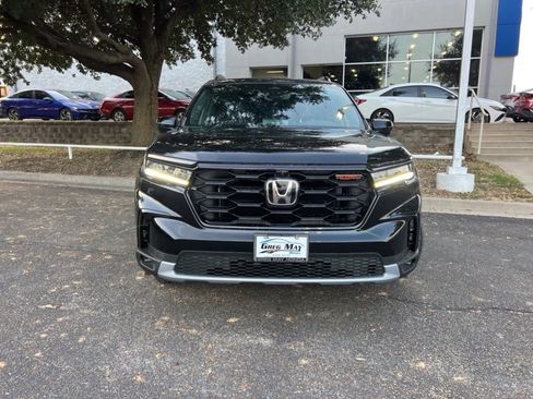 New 2025 Honda Pilot TrailSport image 2