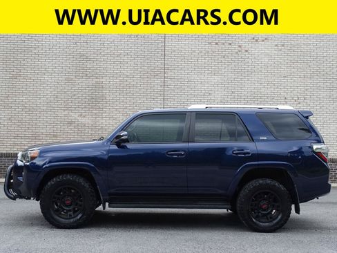 Used 2016 Toyota 4Runner SR5 Premium AWD/4WD image 6