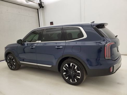 Used 2024 Kia Telluride SX Prestige w/ Towing Package image 25