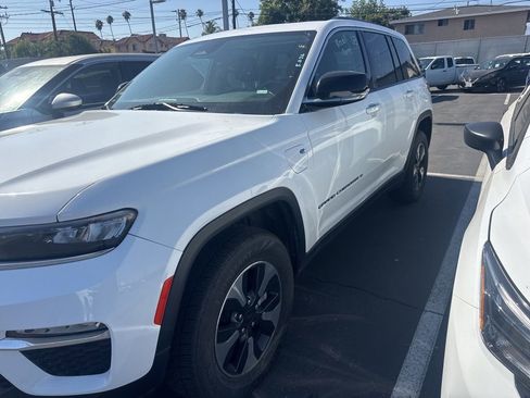 Used 2024 Jeep Grand Cherokee Limited 4xe AWD/4WD image 2