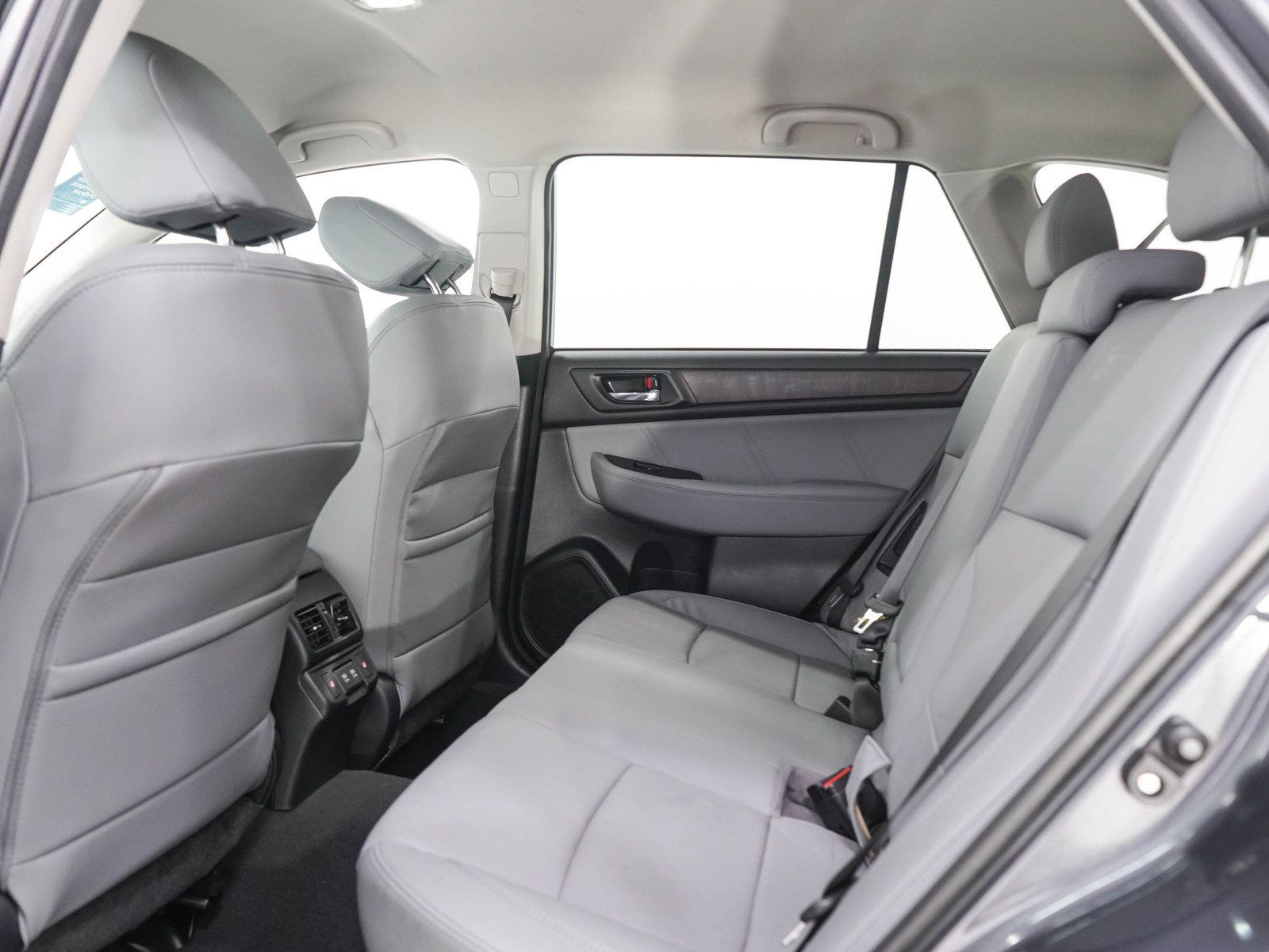 Used 2019 Subaru Outback 2.5i Limited AWD/4WD image 15