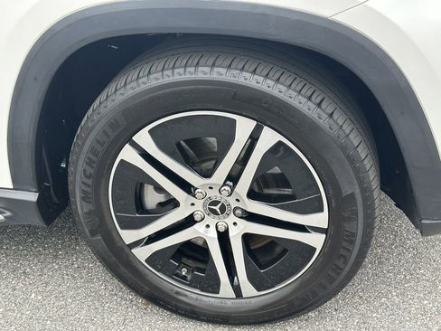 Used 2022 Mercedes-Benz GLS 450 4MATIC image 14