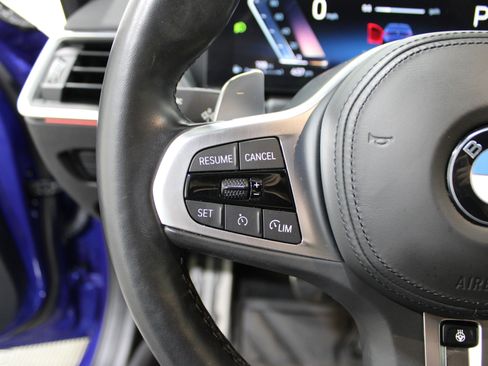 Used 2023 BMW 330i Sedan w/ M Sport Package image 11