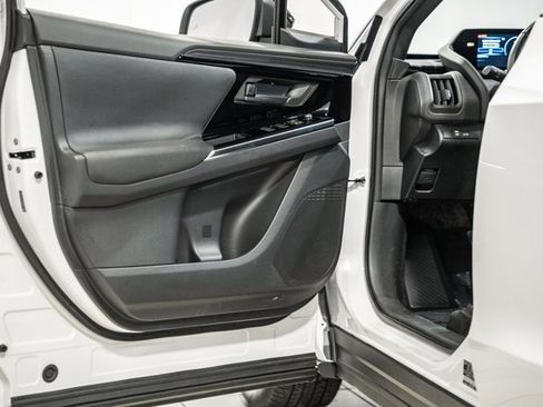 Used 2023 Toyota bZ4X Limited image 37