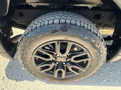 Used 2024 GMC Sierra 1500 Elevation AWD/4WD image 13