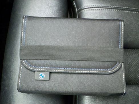 Used 2022 BMW X7 xDrive40i w/ Executive Package image 42