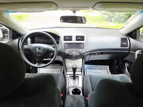 Used 2004 Honda Accord EX image 12