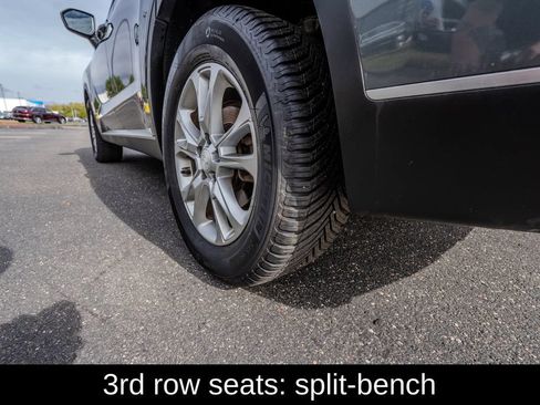 Used 2021 Hyundai Palisade SE AWD/4WD image 12