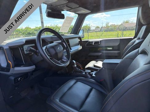 Used 2023 Ford Bronco Badlands AWD/4WD image 10