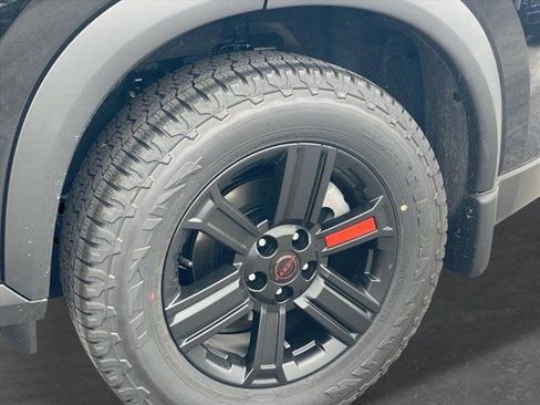 New 2026 Nissan Rogue SV AWD/4WD image 9