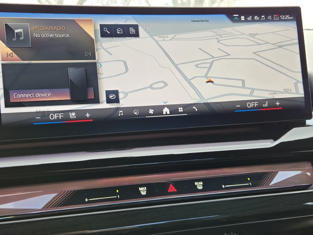Certified 2026 BMW 530i xDrive AWD/4WD image 21