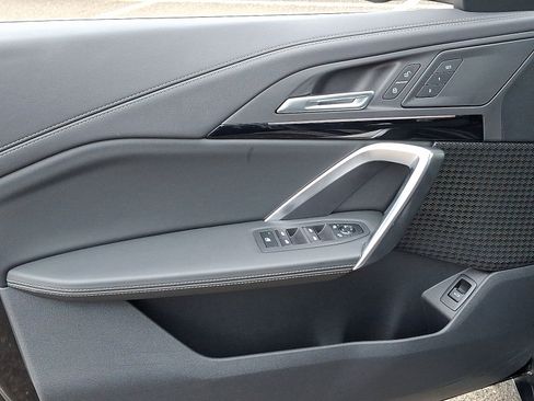 Used 2025 BMW X1 xDrive28i image 12