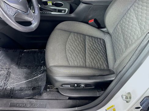 Used 2021 Chevrolet Equinox LT image 27