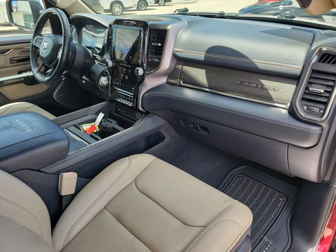 Used 2019 RAM 1500 Limited RWD image 11