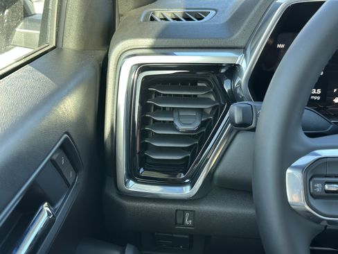 New 2026 GMC Canyon Elevation w/ Convenience Package image 26