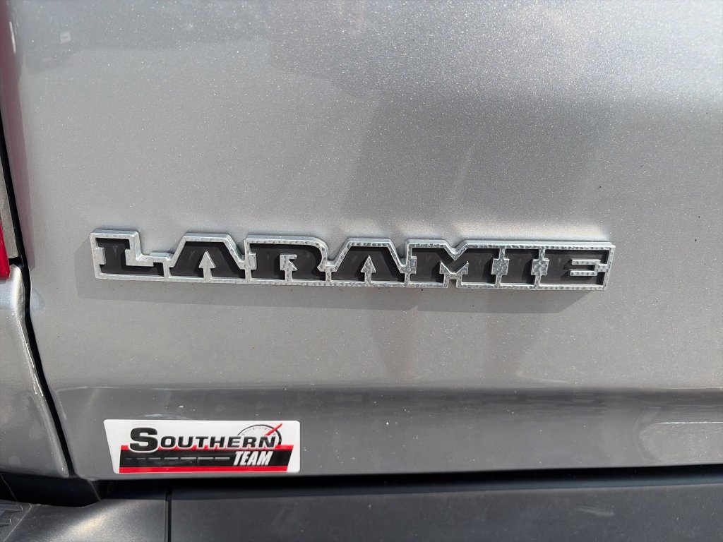 Used 2025 RAM 1500 Laramie AWD/4WD image 43