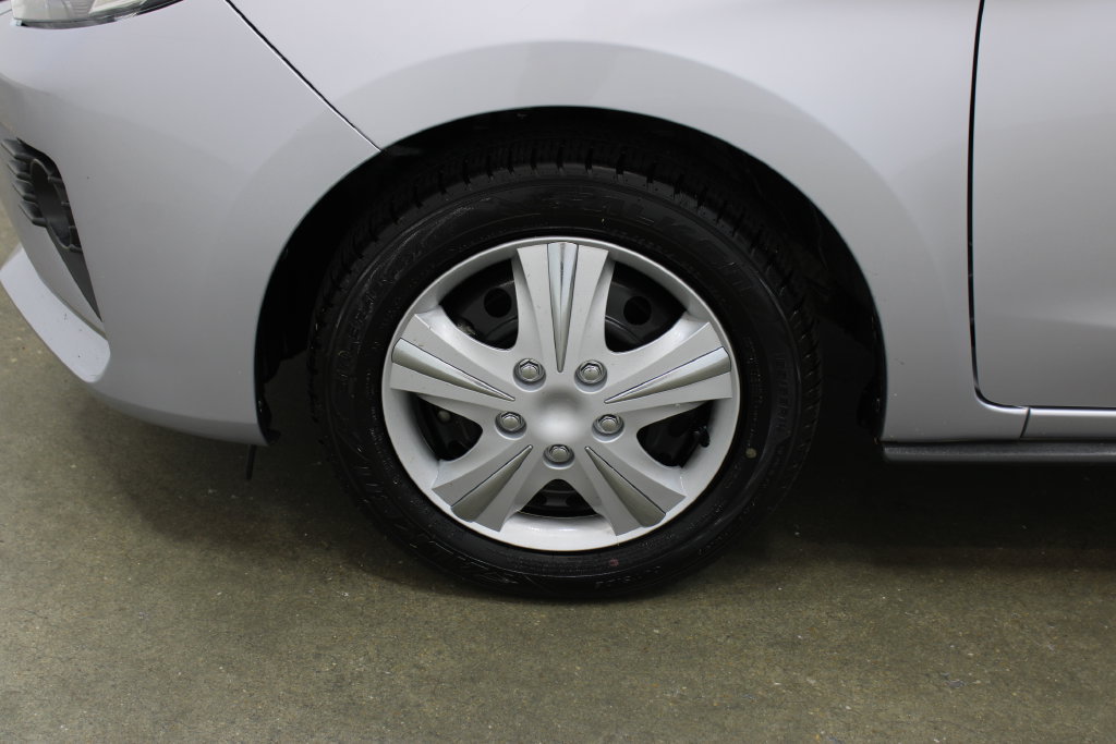 Used 2024 Mitsubishi Mirage ES FWD image 25