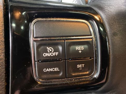 Used 2012 Chrysler 300 S w/ Luxury Group AWD/4WD image 34
