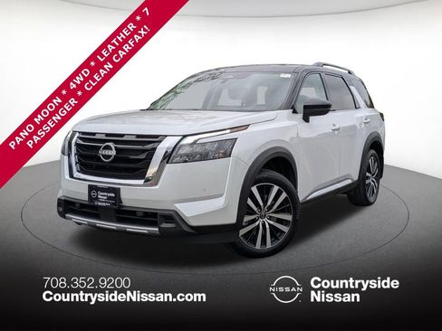 Used 2025 Nissan Pathfinder Platinum AWD/4WD image 1