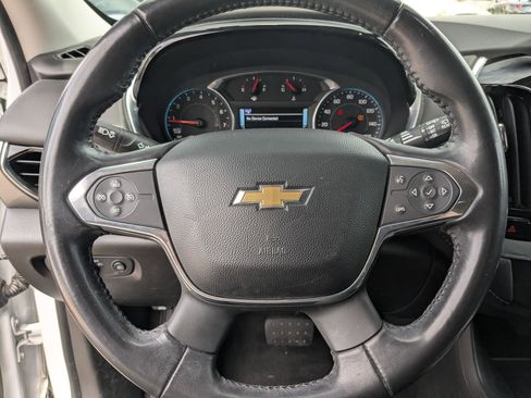 Used 2019 Chevrolet Traverse LT FWD image 7