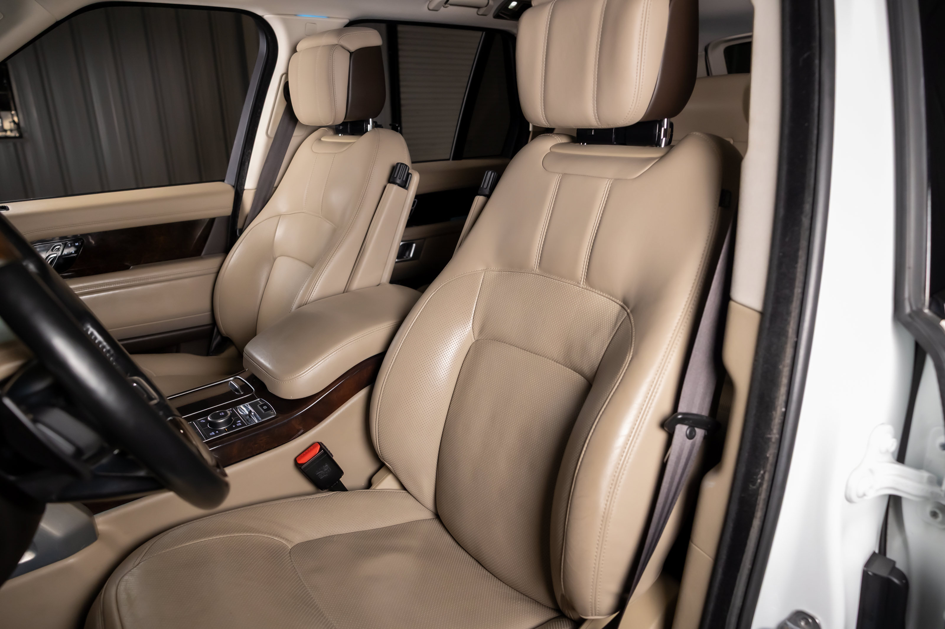Used 2019 Land Rover Range Rover Supercharged AWD/4WD image 5