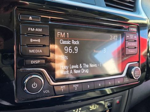 Used 2018 Nissan Sentra SV image 23