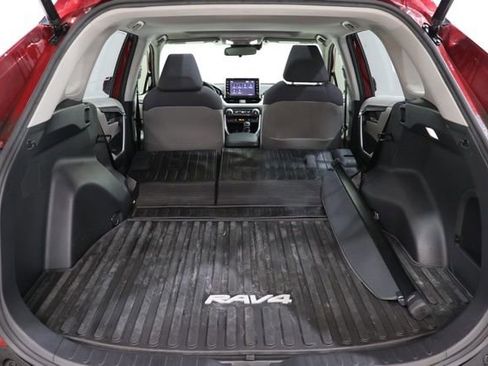 Used 2022 Toyota RAV4 XLE w/ Convenience Package AWD/4WD image 37