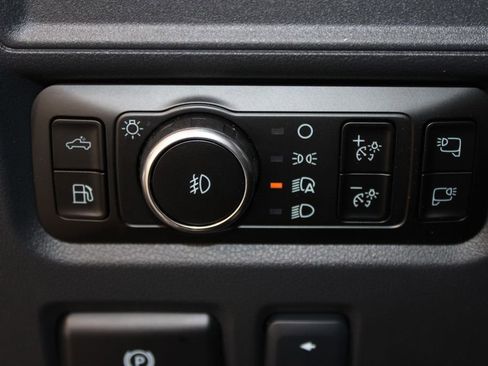 New 2025 Ford F150 Platinum w/ Equipment Group 702A High image 40