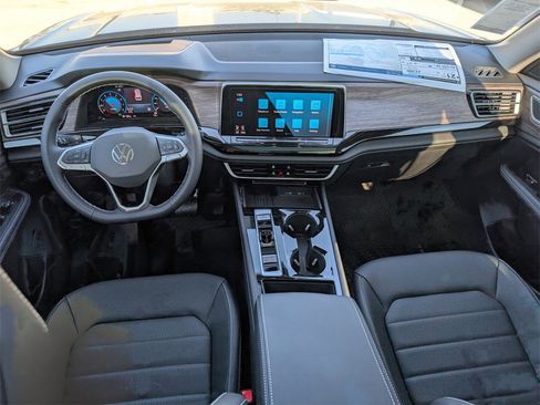 New 2025 Volkswagen Atlas SEL image 29