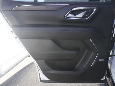 Used 2023 Chevrolet Tahoe Z71 w/ Luxury Package image 28