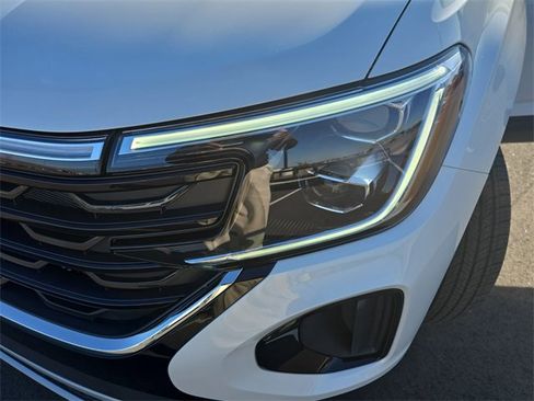 New 2026 Volkswagen Atlas Cross Sport SE image 20