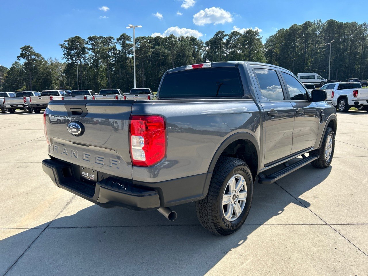 Used 2025 Ford Ranger XL RWD image 4