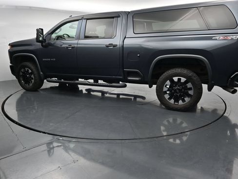 Used 2020 Chevrolet Silverado 2500 Custom w/ Custom Value Package AWD/4WD image 5