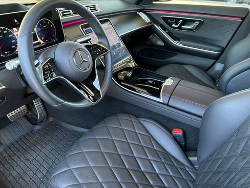 Certified 2025 Mercedes-Benz S 580 4MATIC Sedan image 11