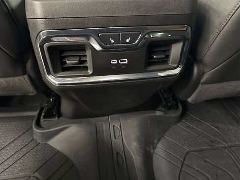 Used 2024 Chevrolet Silverado 2500 High Country w/ Technology Package image 35