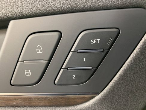 Used 2024 Audi Q5 e Premium Plus image 17