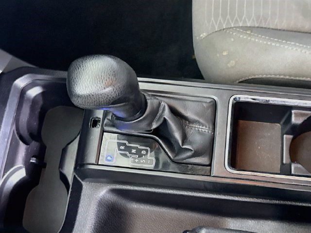 Used 2017 Toyota Tacoma SR RWD image 18