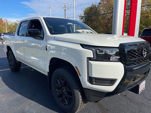 New 2026 Nissan Frontier SV w/ All-Weather Content Package image 10