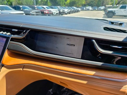 Certified 2022 Jeep Grand Cherokee L Summit AWD/4WD image 40